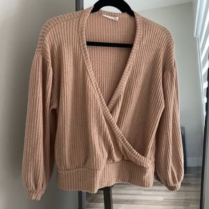 Nude color shirt with bubble sleeves